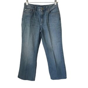 Talbots size 6 petite jeans light wash 5 pocket embellishments on back‎ p…